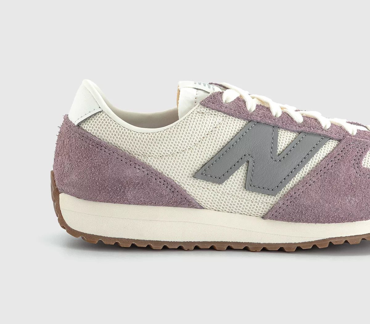 New balance 471 cream pink