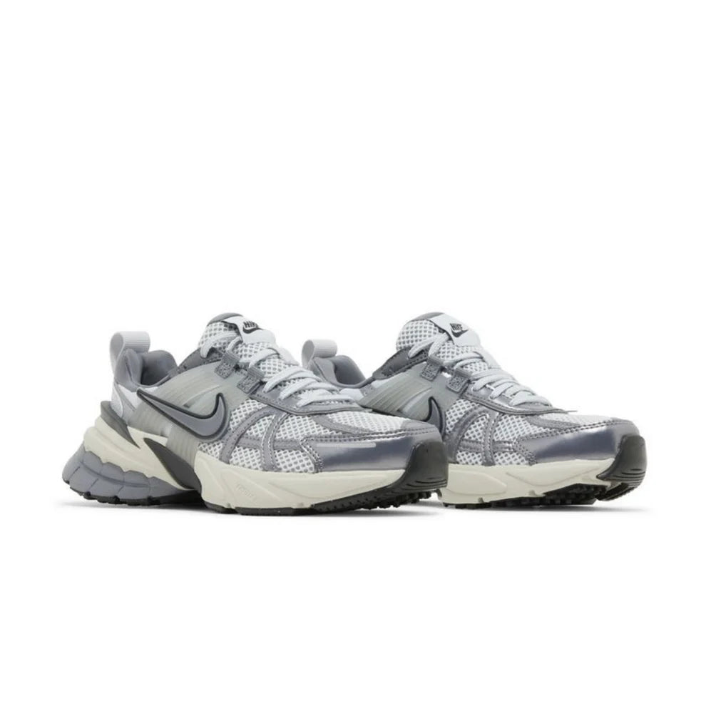 Nike V2K Run Pure Platinum Wolf Grey