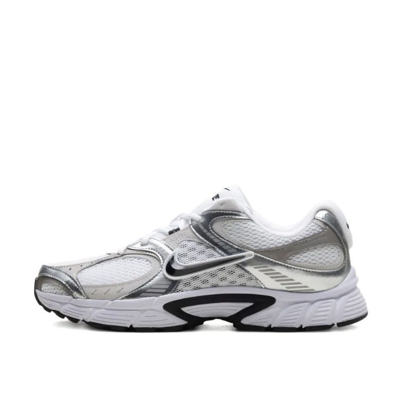 Nike V5 RNR - White Black