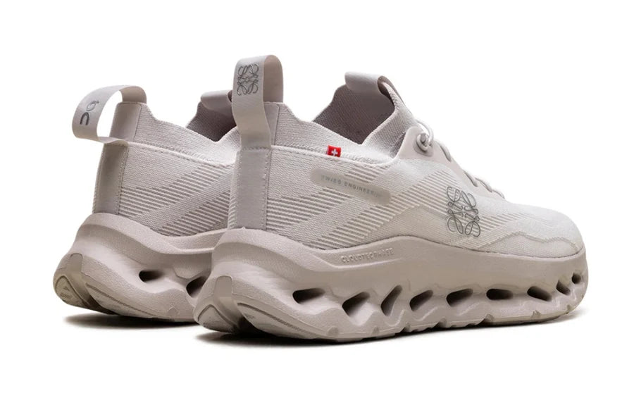 On Running Cloudtilt x Loewe Sand