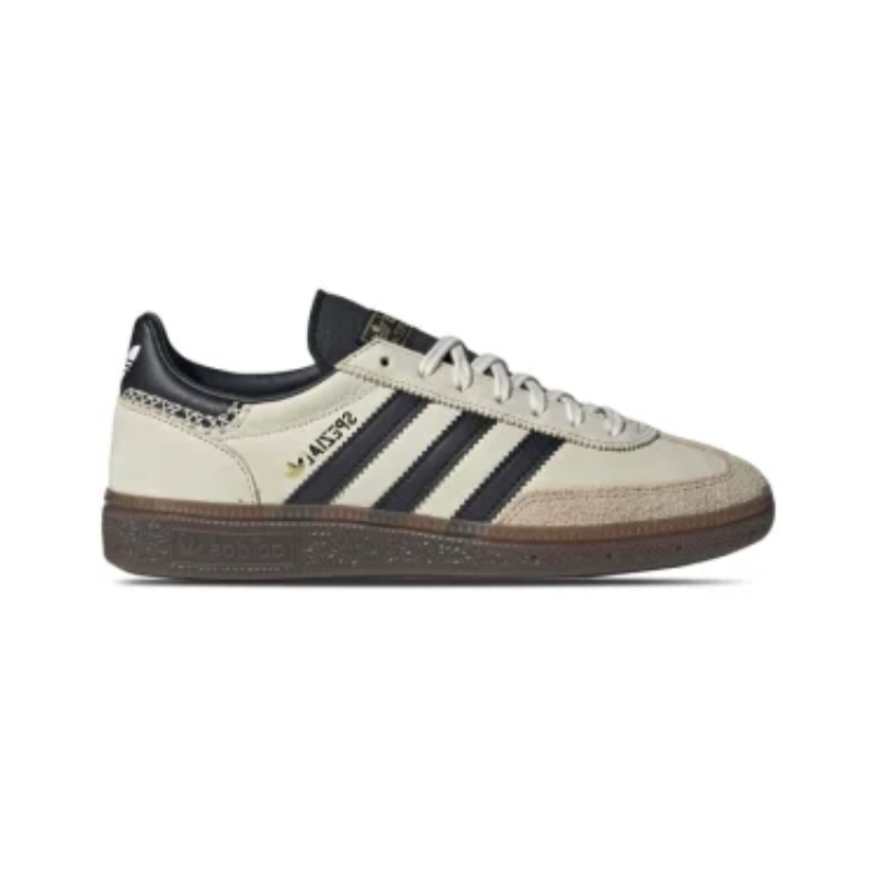Handball Spezial ‘Wonder White Black’
