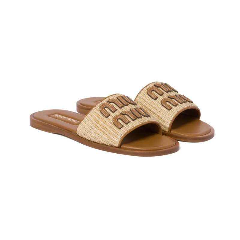 Miu Miu logo-patch raffia slides - natural tan