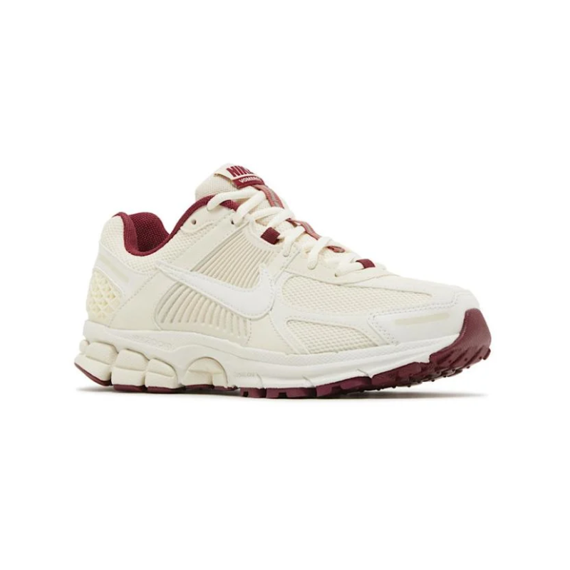 Nike Zoom Vomero 5 "Valentine's Day" sneaker