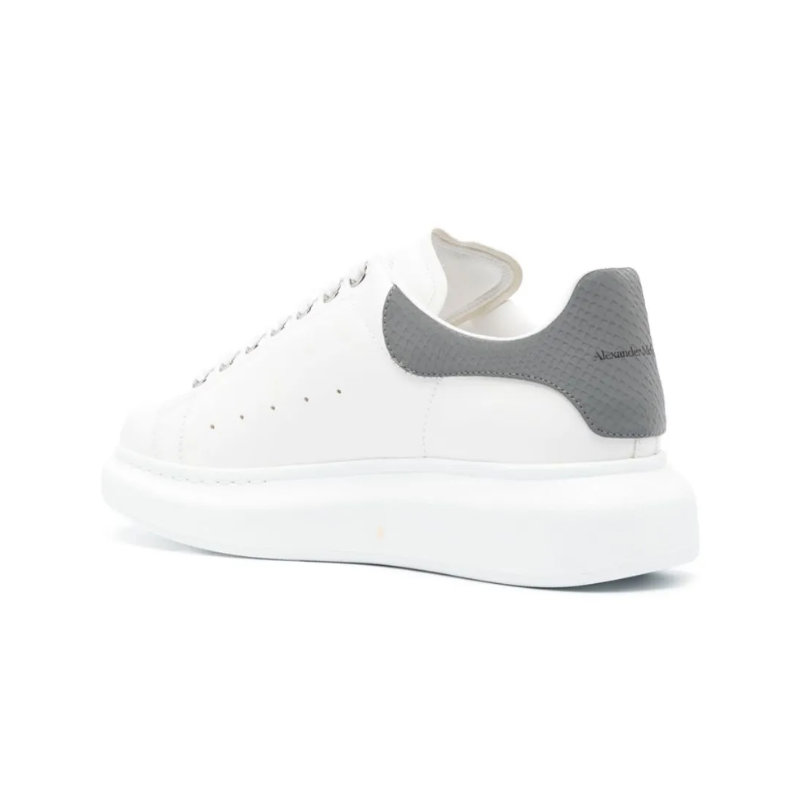Alexander McQueen Oversized sneakers - white with grey suede