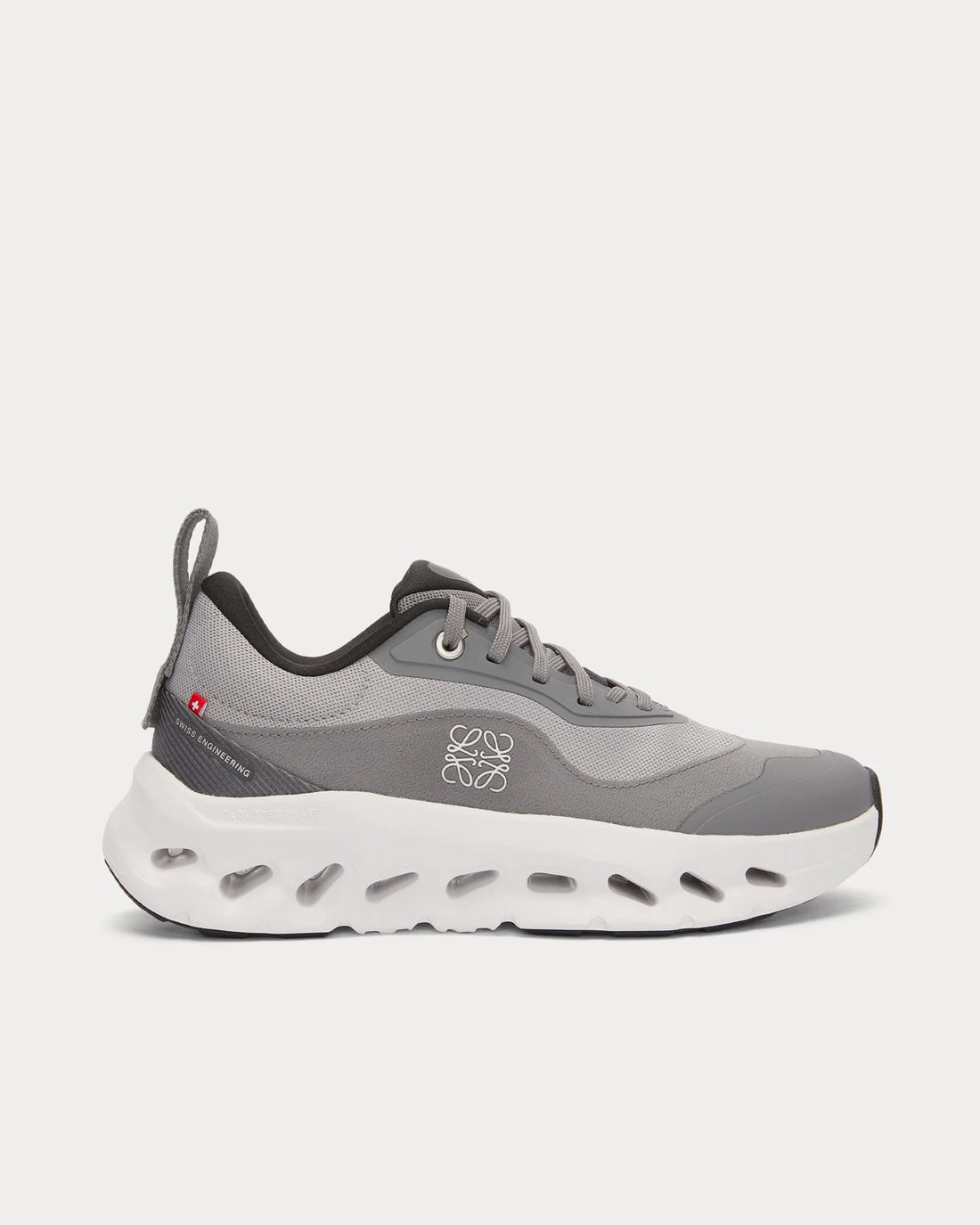 On Running x Loewe Cloudtilt 2 grey